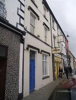 Guest house Mcmahon