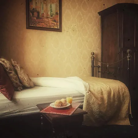 Guest house Mcmahon