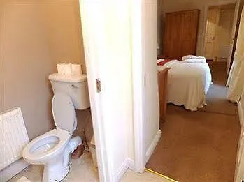 Mcmahon Guest house